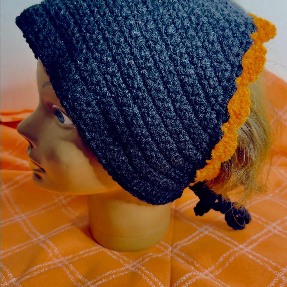 Cocoa’s Bonnets - Picture 2 of 5